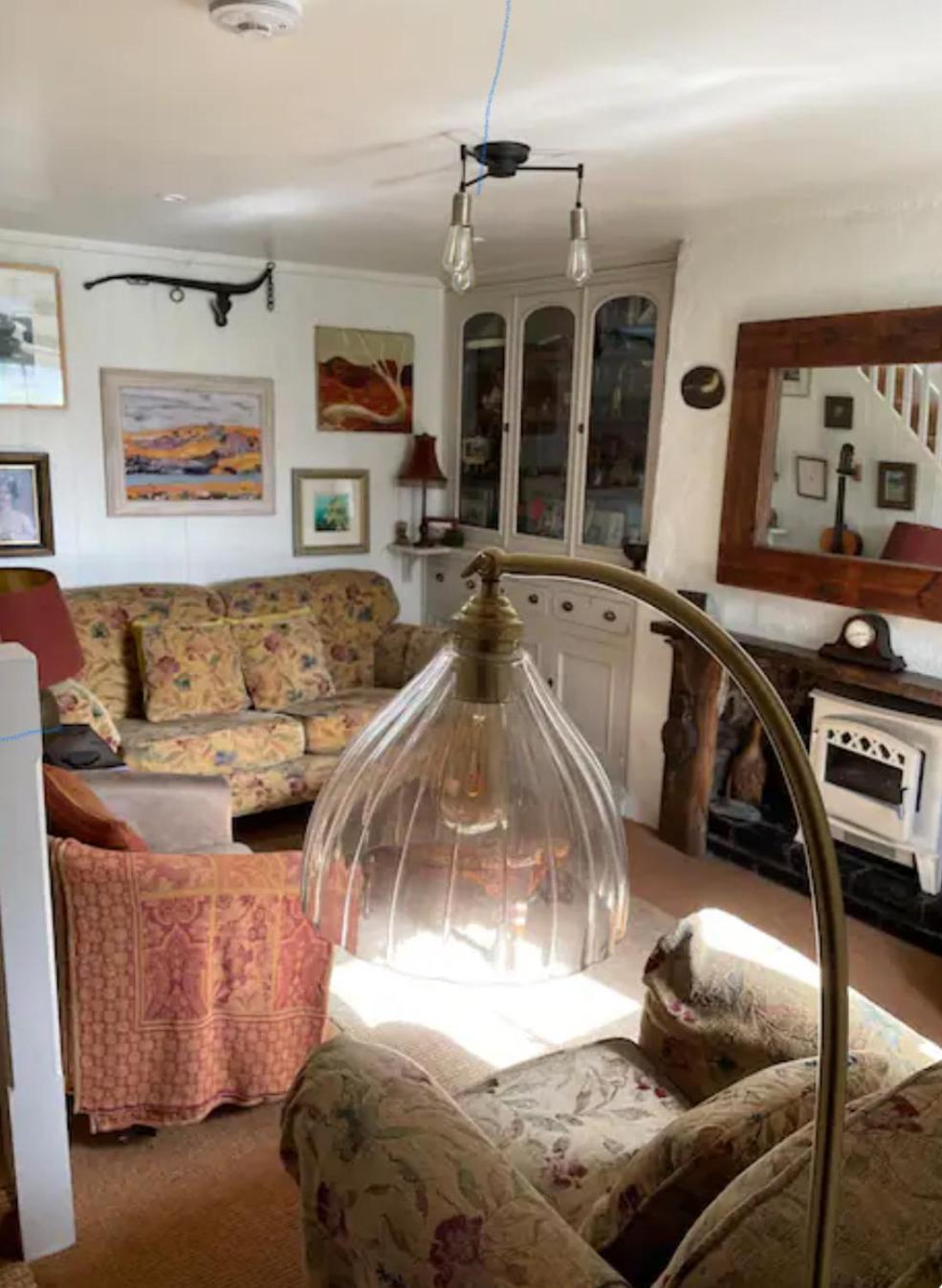 Anglesey Traditional 2 Bed Stone With Ev Amlwch