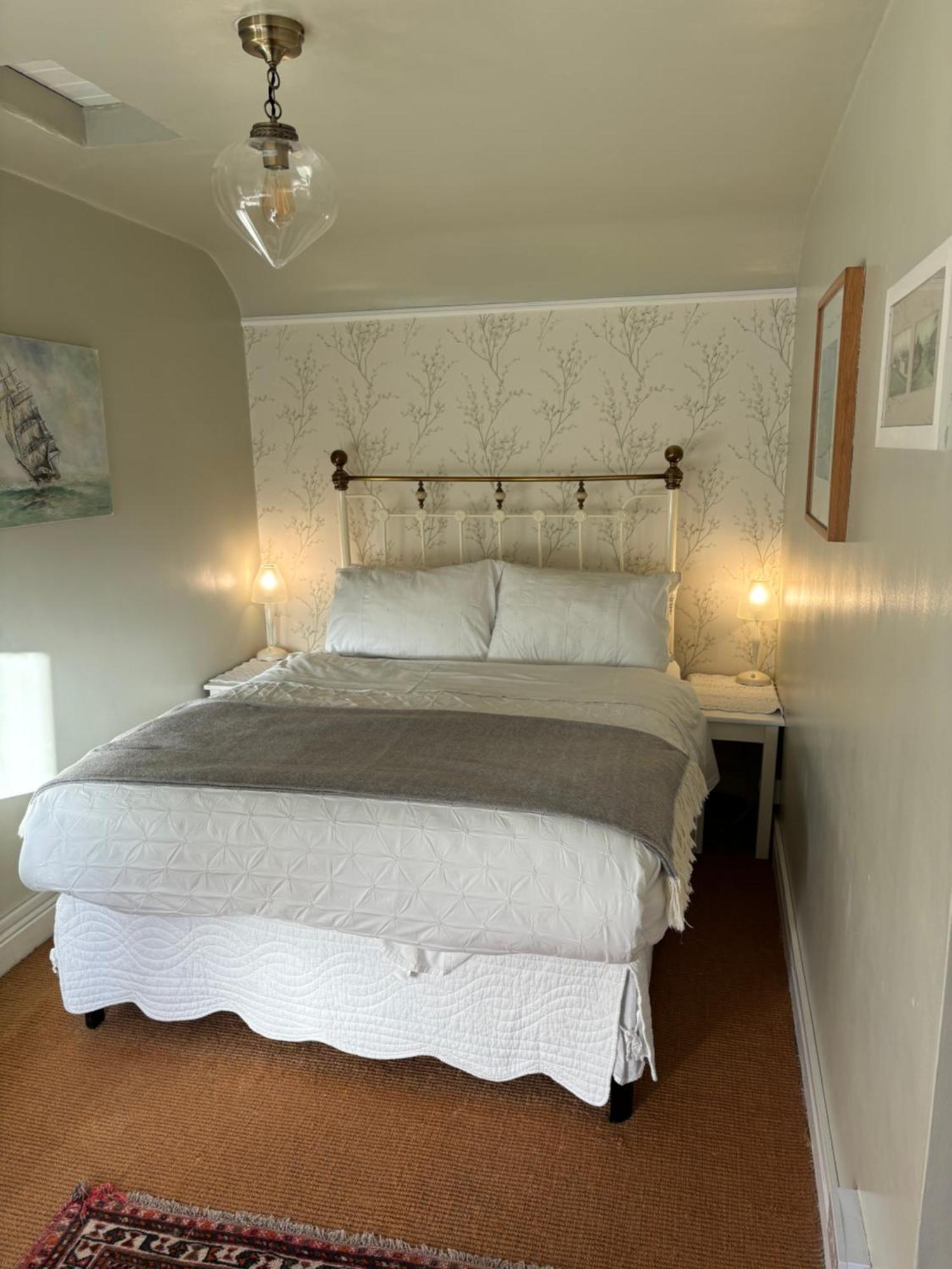 Anglesey Traditional 2 Bed Stone With Ev